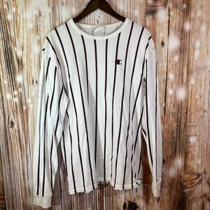 Champion White Striped Long Sleeve Shirt med VTG